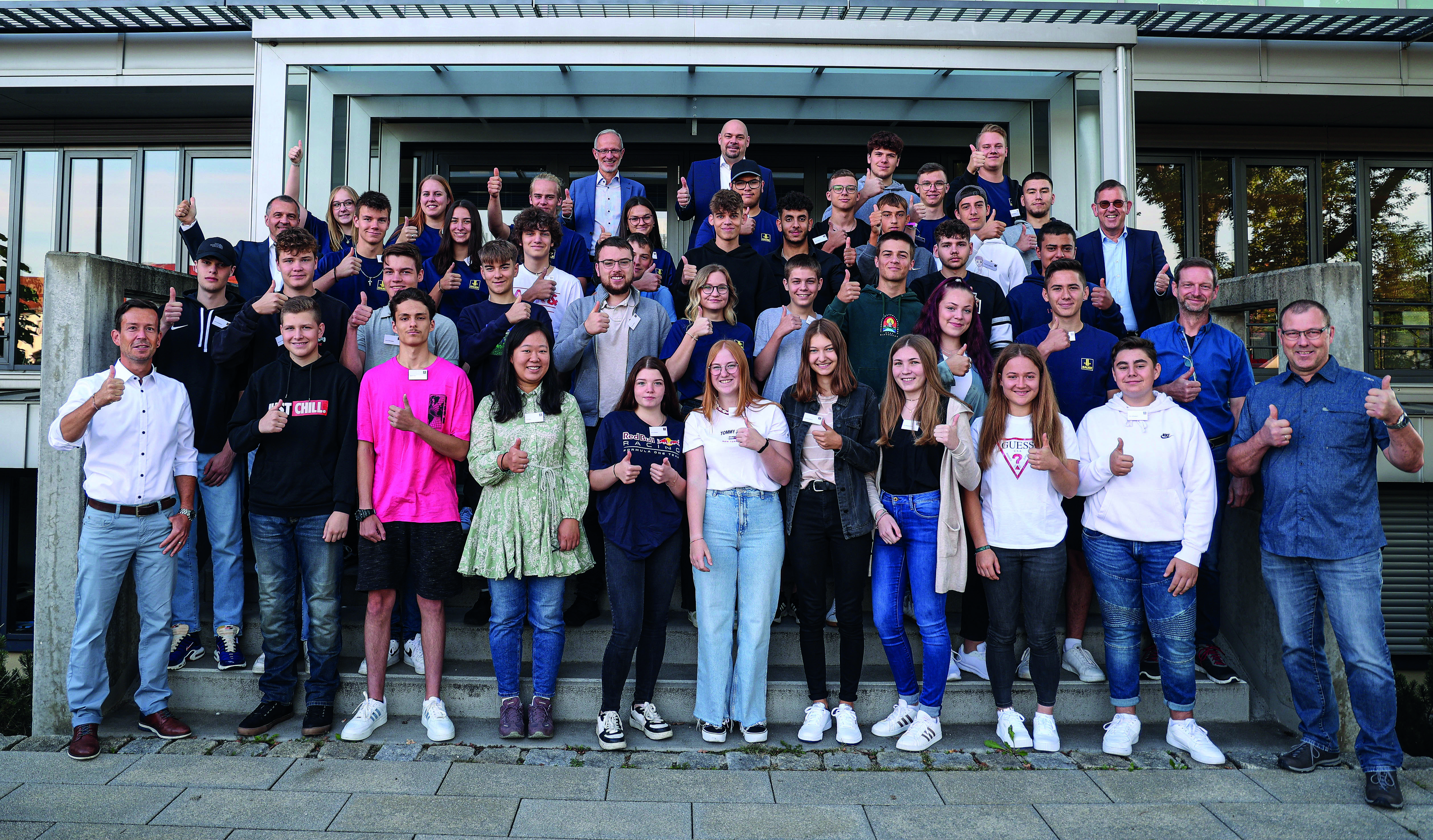 Neuer Jahrgang beginnt Ausbildung bei der BAUER AG 