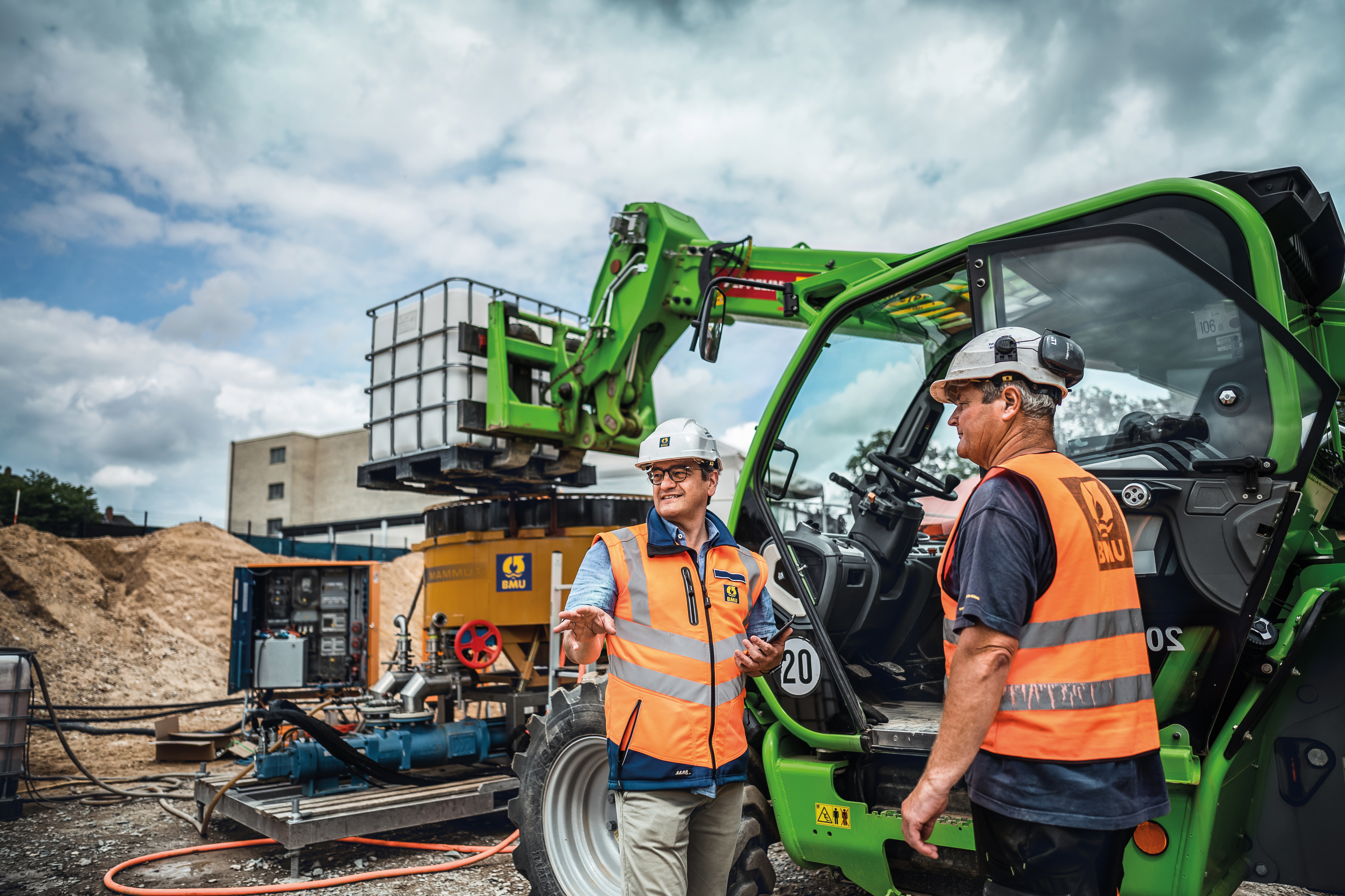 Over 70,000 l of active ingredient emulsion and about 430 l of bacterial suspension were injected into the contaminated soil.