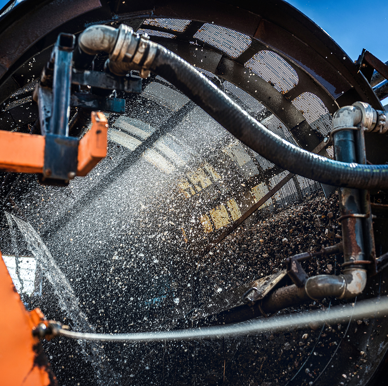 Mobile soil washing plant against PFAS pollution