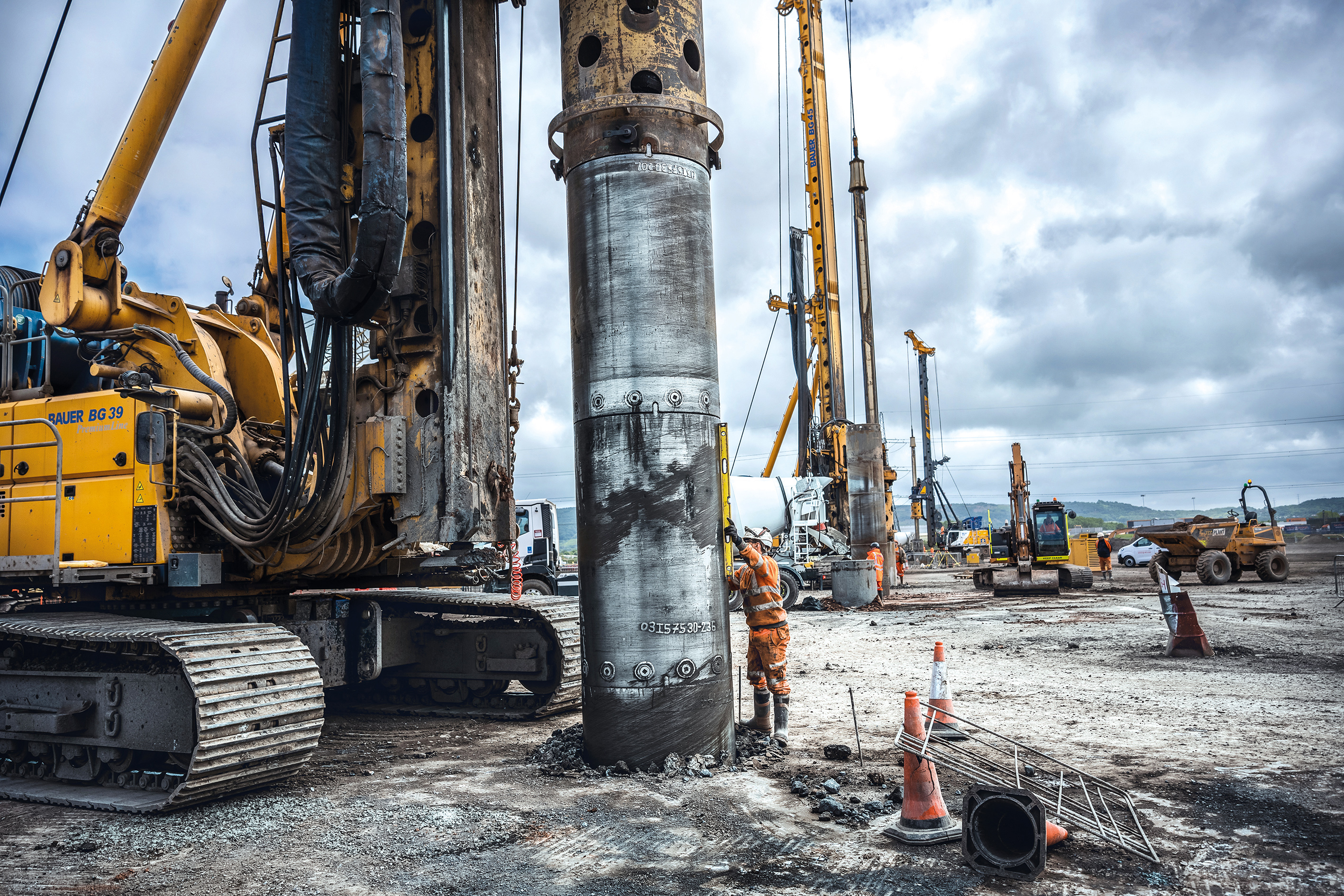 Bauer piles for monopile factory