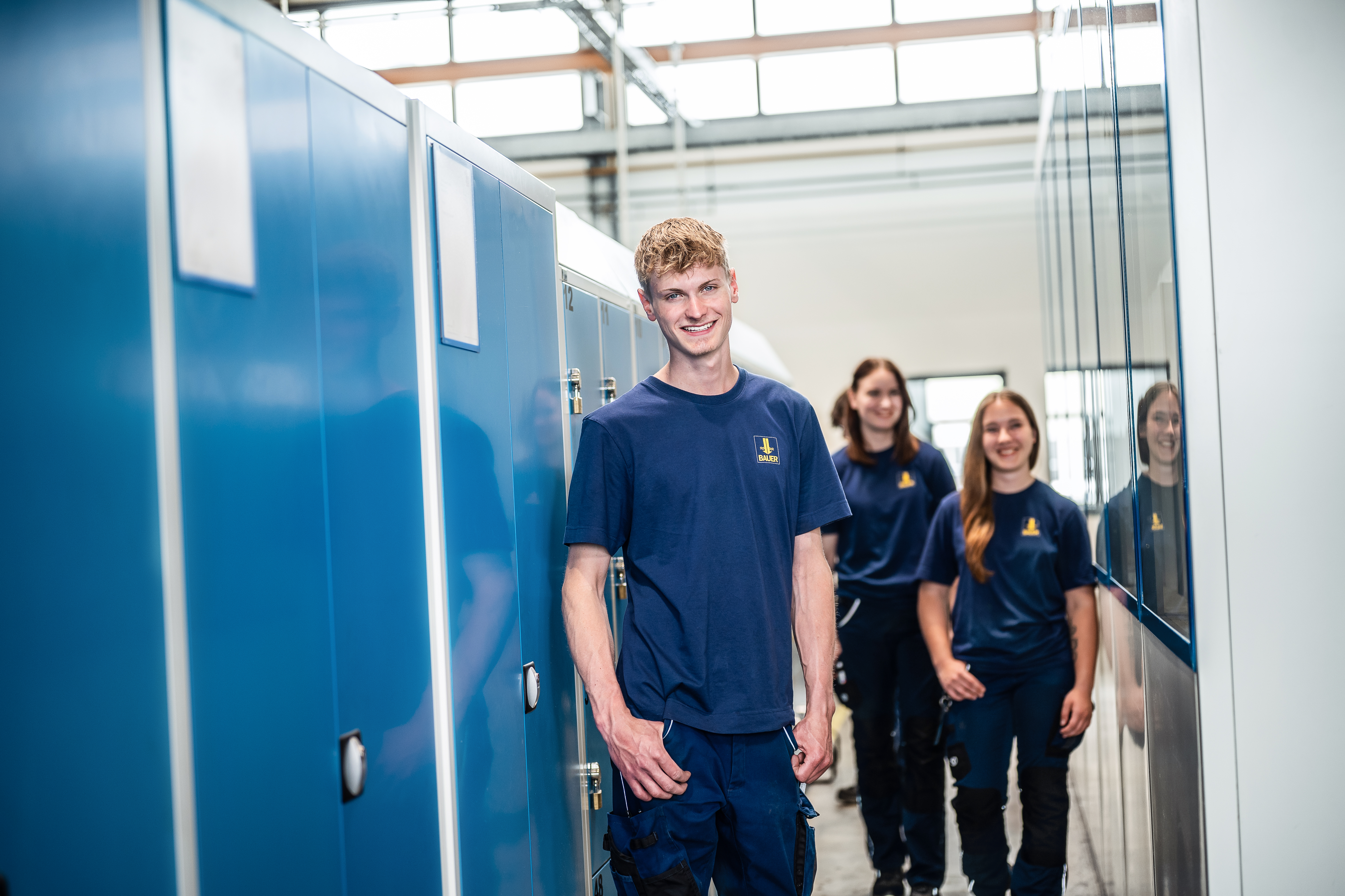 Valentin Greger is in his second year of training as an industrial mechanic and talks about his experiences in this interview.