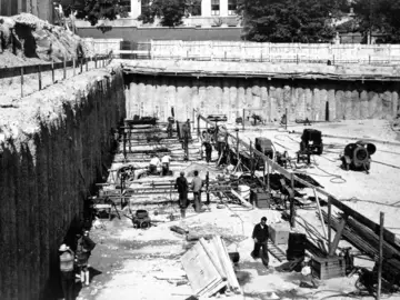 Bayerischer Rundfunk Bauer Baustelle