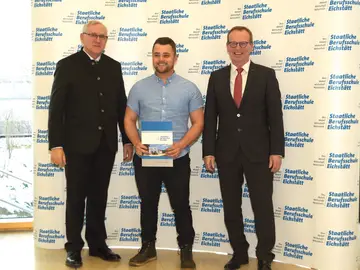 Glückwunsch zur bestandenen Prüfung: 22 Bauer-Azubis haben ihre Lehrzeit beendet