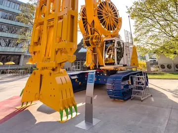 BAUER GB 50 Greifer – im Rahmen des Forschungsprojekts diente ein Gerät dieses Typs als Demonstrator.