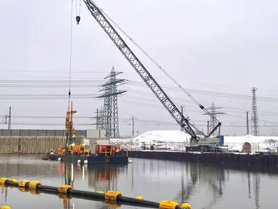 West trough pit for future tunnel below the dam of the harbor railway