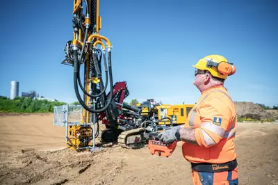 Insgesamt wurden 119 Erdwärmesonden in bis zu 60 m Tiefe hergestellt. 