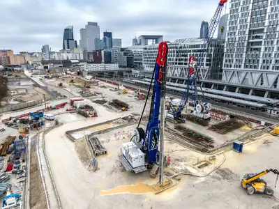 By 2027, the BAUER BCS 185 power pack will be used at several new stations on Line 15 of the Paris metro to carry out diaphragm wall works.