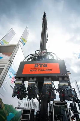 MPZ 700 - 800 Spundwandpresse von RTG Rammtechnik auf der bauma 2025 in München