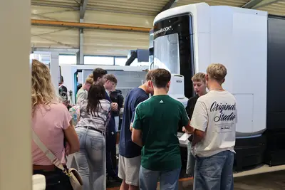 Bauer Gruppe Lange Nacht der Ausbildung 2025 Vorführung CNC