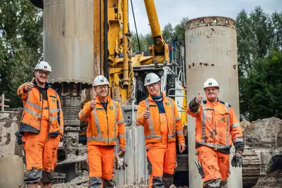 Das BAUER-Team meistert die Herausforderungen des Projekts mit Engagement, Präzision und Teamgeist. 