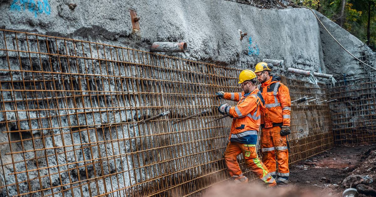 Extensive slope stabilization: Spesa carries out dismantling work and ...